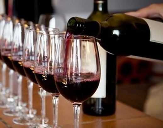 红酒可以保护大脑免受中风损伤